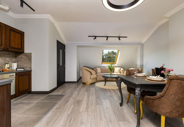 Central Apartments with Garden view - Apt No. 8