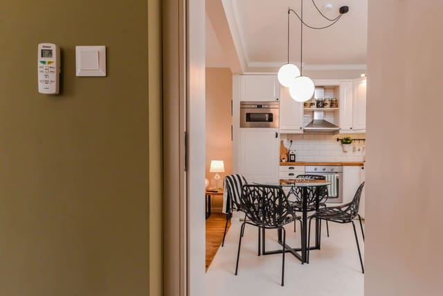 cО́coEllie - Aesthetic 2BD Apt Near NDK