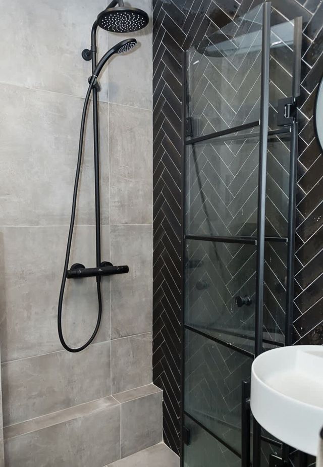 Stylish Maisonette Just Steps from the Sea Garden