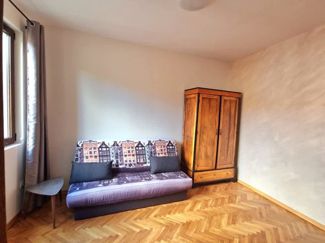 Prime Location: 2BD Flat near Alexander Nevsky - Photo 3