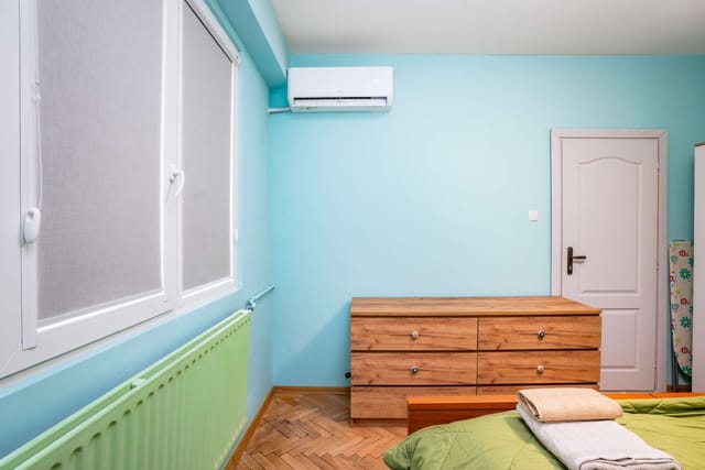 Life in Colours - Artistic 1BD Apartment