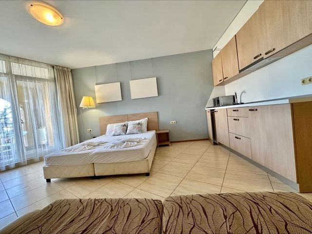 Comfortable studio for 4 guests in Aheloy Palace