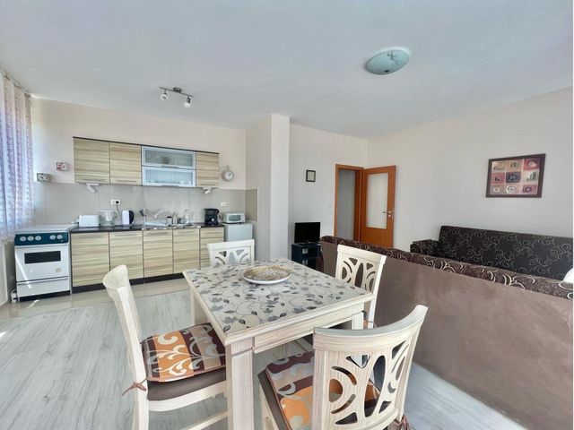 Sunny and Spacious Apartment - Quiet Area in Nesebar