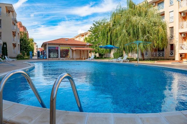 Sunny Day 6 Classic Studio