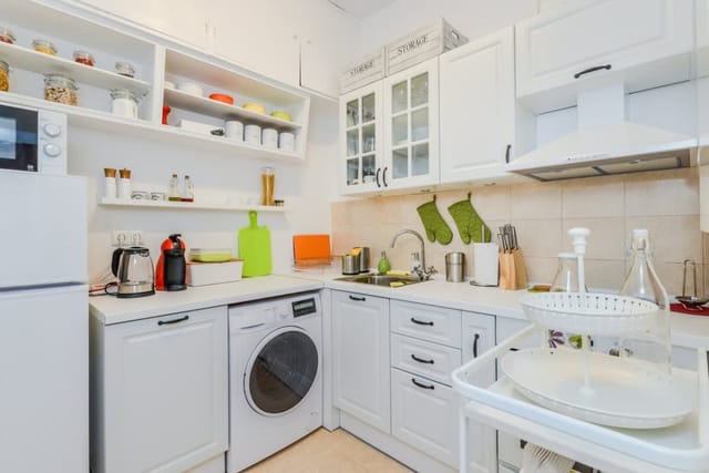 The Charming Home | 1-Bedroom TOP Central Flat