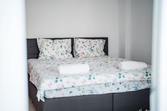 Black Sea Luxury 2bdrm Apartment