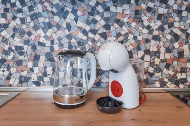 Bright 2BD Center Apartment | AC & Fast Wi-Fi