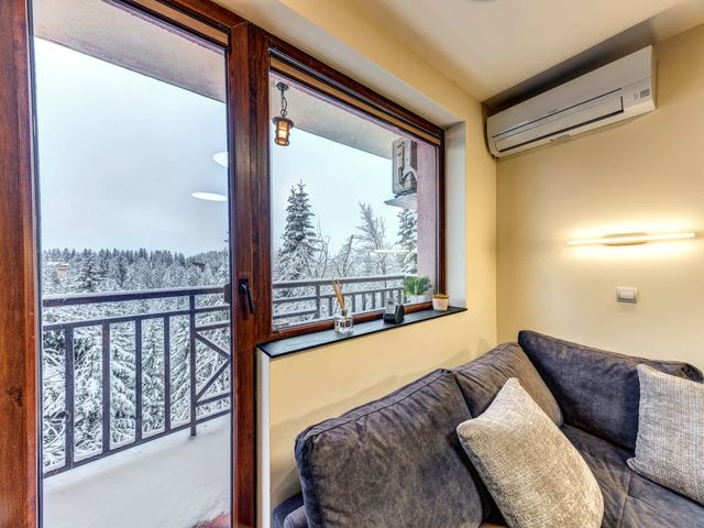 Alpine Glow Studio with Parking, Pamporovo