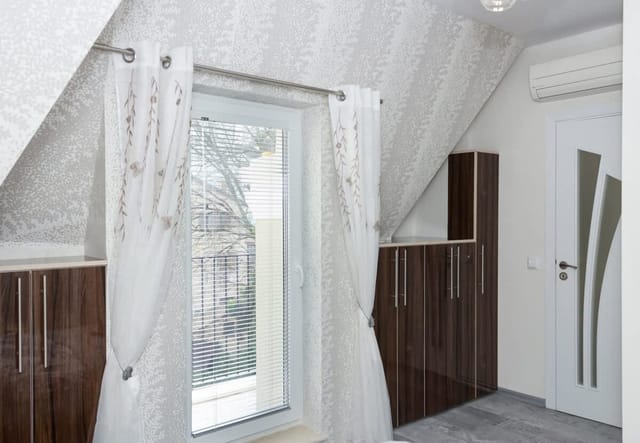 | AcriliC | One-Bedroom Flat with Balcony