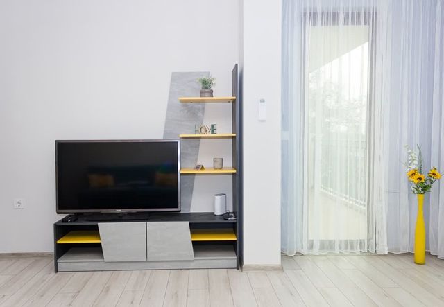 New Colorful 1BD Getaway with an Amazing Sea View