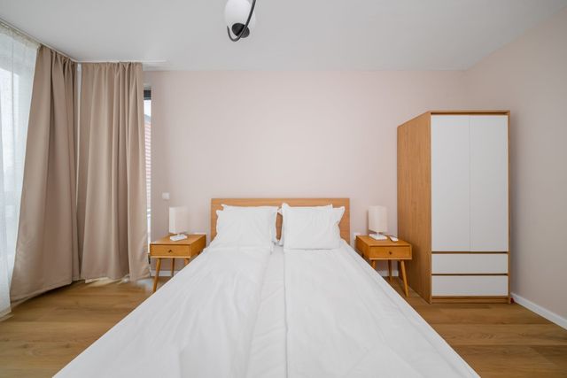 Spacious 2BR Apartment - Modern Design