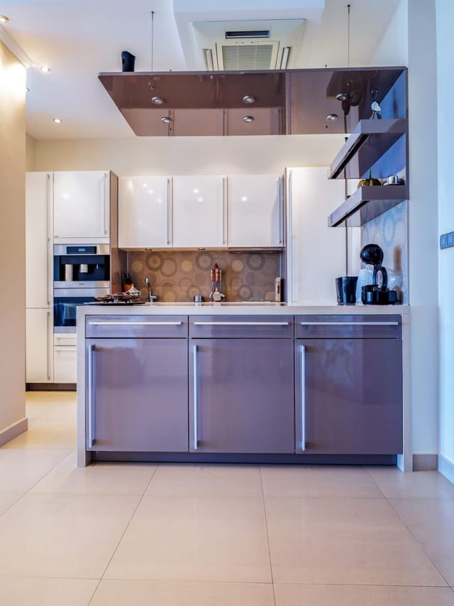 Luxury Villa with Pool- 4 Bedrooms in BlackSeaRama