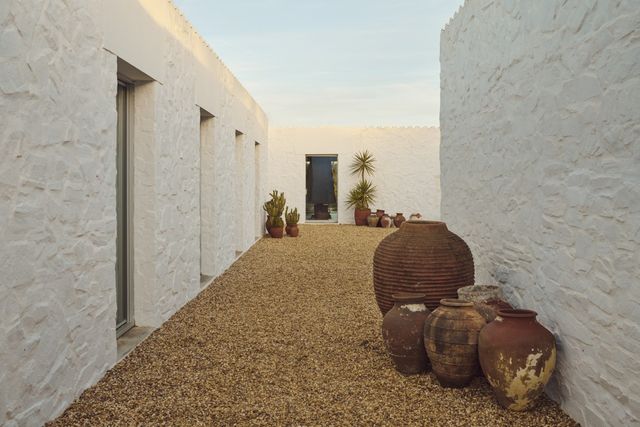 Casa da Volta — Contemporary Walled Villa with Courtyards & Exceptional Natural Light