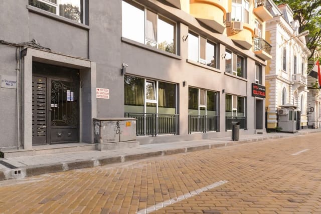 MOCCA Studio - Crystal Garden