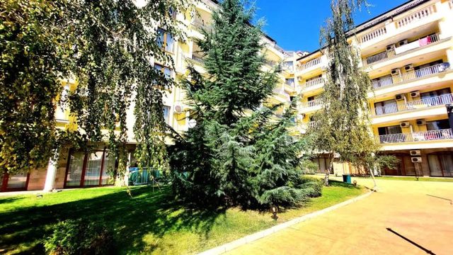 Cozy apartment in Summer Dreams