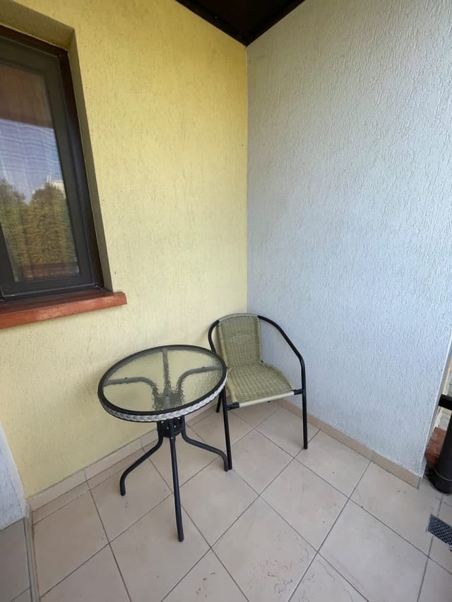 1BD Flat on the Beach with Parking