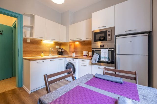 Great Central Cozy Apartment