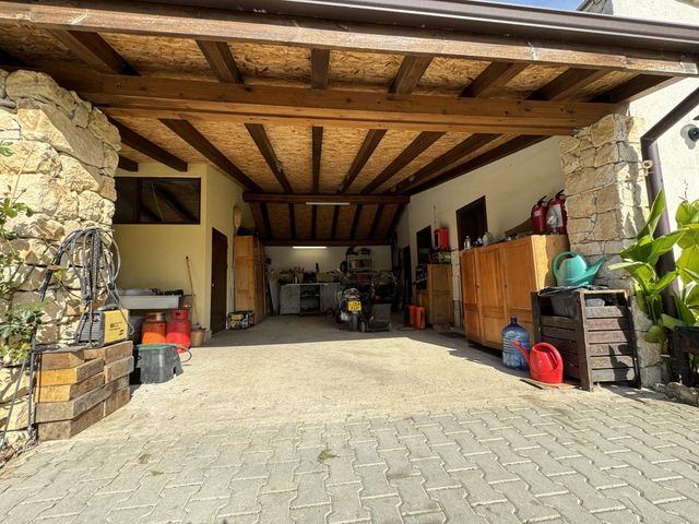 Zornitza Family Estate - Farm