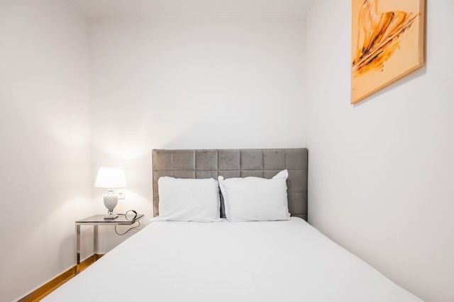 Chic Central 1BD Apartment with Private Patio