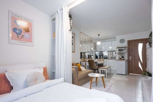 Cozy Studio - Your Home Away From Home - Photo 4