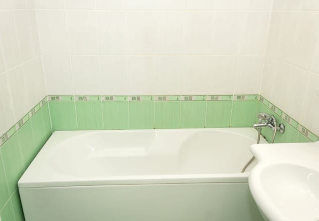 Bright 1-bedroom Flat with Balcony in Golden Sands