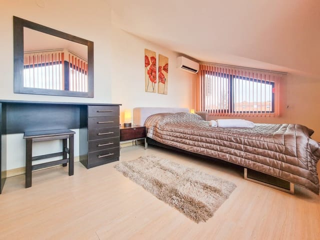 Glazne River View - 2BDR | 2BTHR Flat with a View - Photo 2