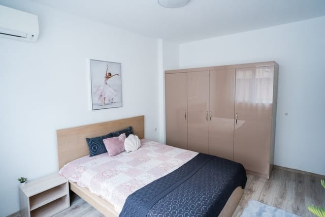 Black Sea 2bdrm Central Apartment