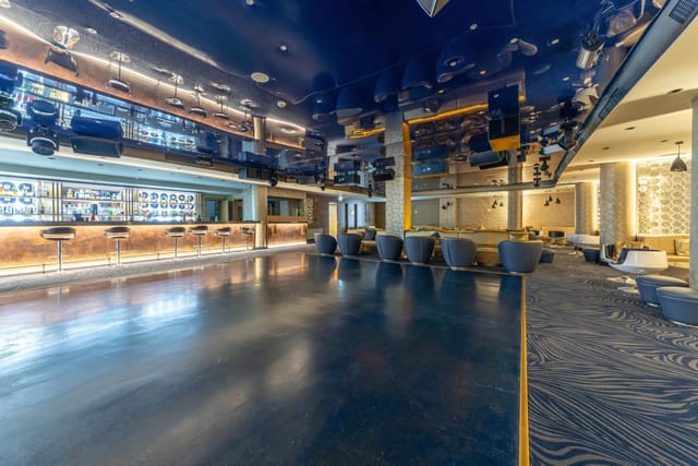 Fancy Night Club in the Maritim Paradise Blue Hotel