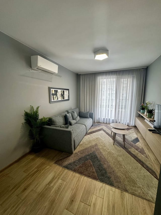 1BD Apartment next to the Sea Garden - Photo 3