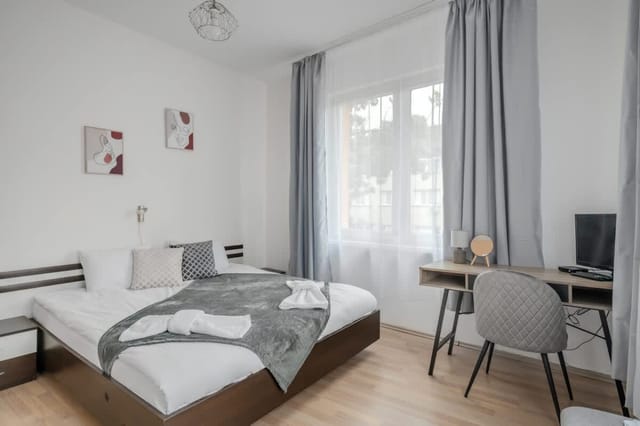 Cozy and Spacious 3BD Flat I 10 Min from NDK - Photo 3