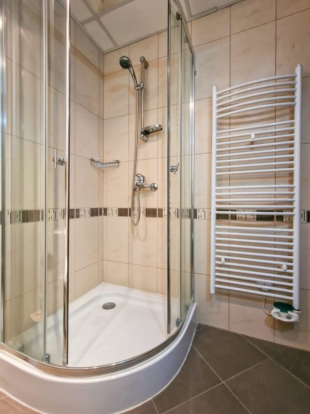 Glazne River View - 2BDR | 2BTHR Flat with a View