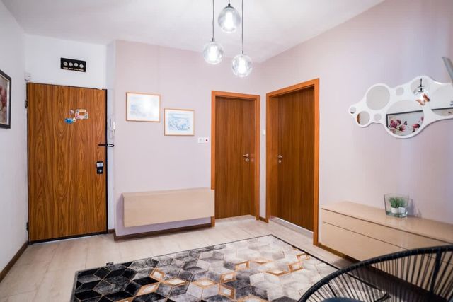 Black Sea Luxury 2bdrm Apartment