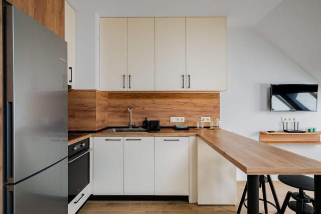 Green Haven Under the Roof