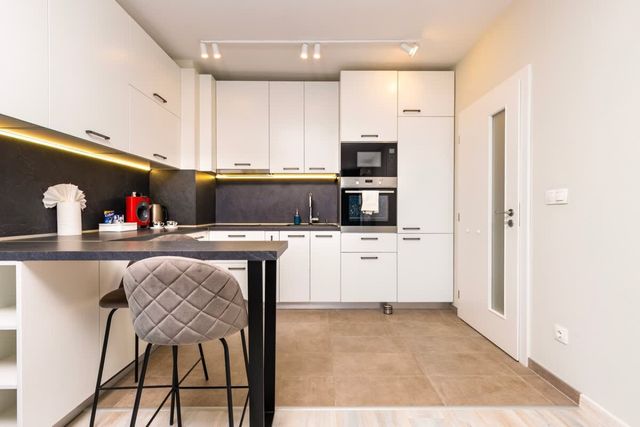 Bright and Cozy 1BD Flat in Plovdiv with Parking