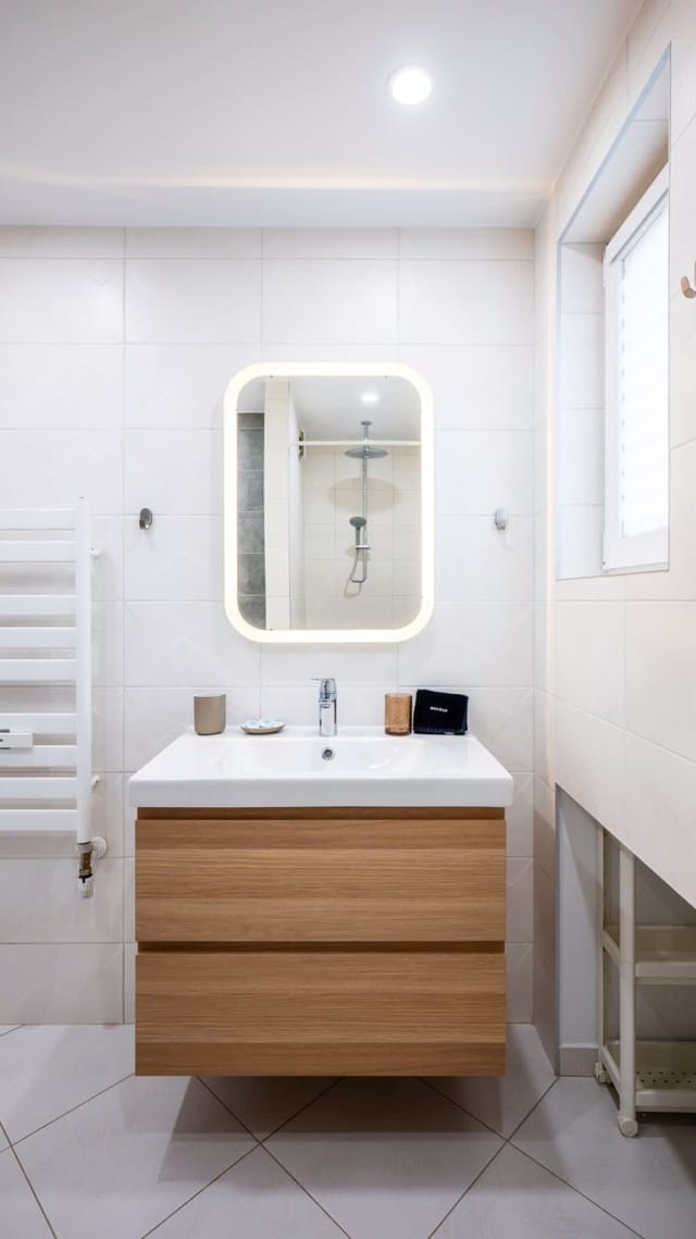 Quiet 2 BDR Comfort Near NDK + Workspace