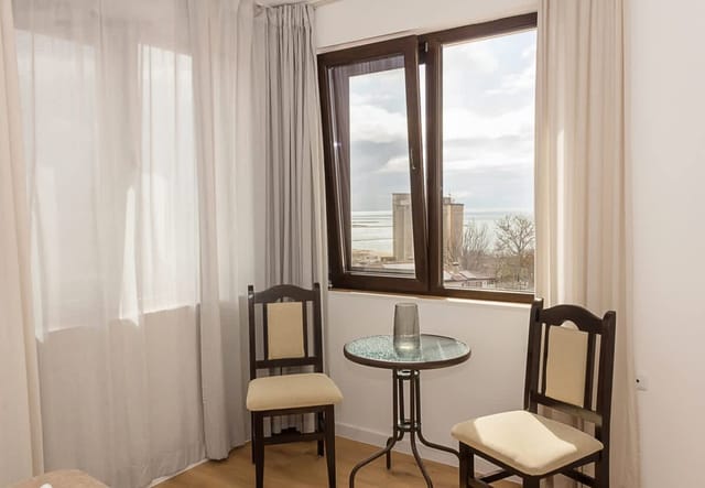 Seaview Haven: Elegant 2BD Flat in Balchik