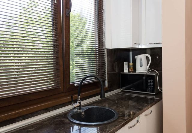 Comfy 1-Bedroom Apartment in Chayka Neighbourhood