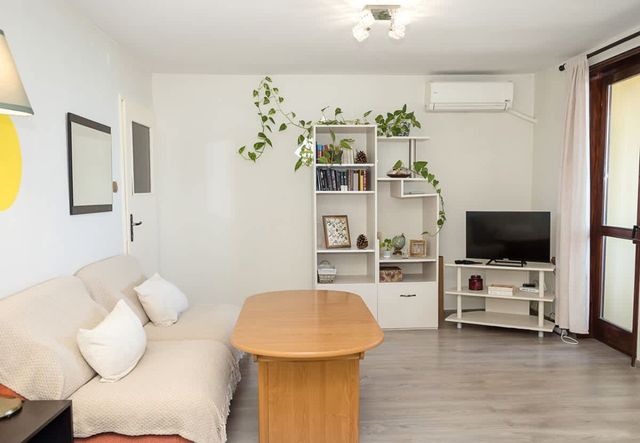 Cozy Sea-View Flat with Balcony in Galata, Varna - Photo 2