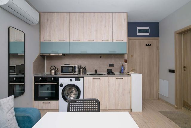 Compact Comfort Studio