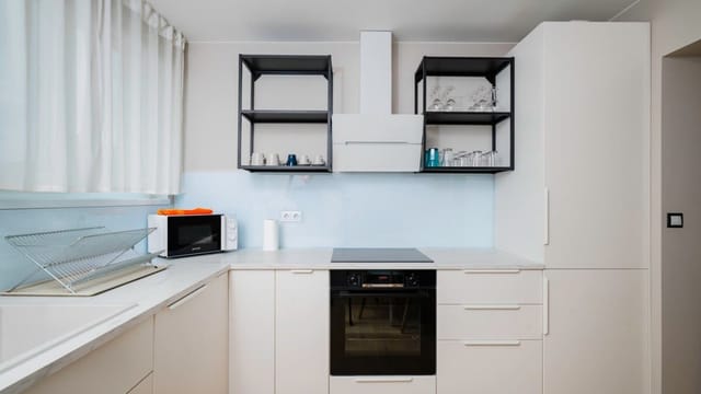 Quiet 2 BDR Comfort Near NDK + Workspace