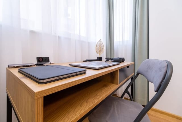 City Center Perfect: 1BR Apartment