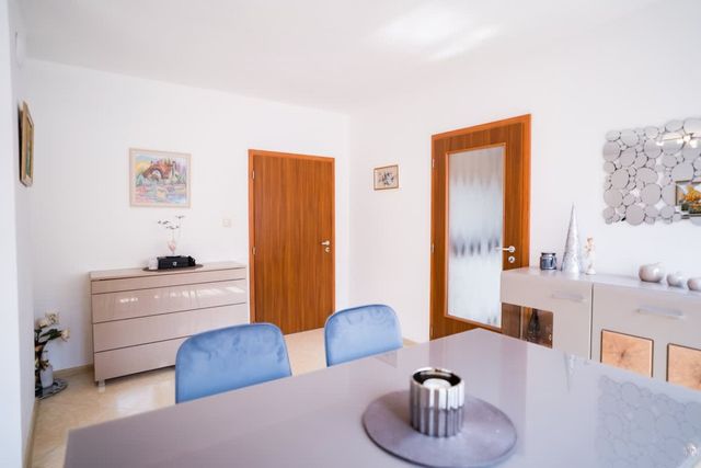 Black Sea Luxury 2bdrm Apartment