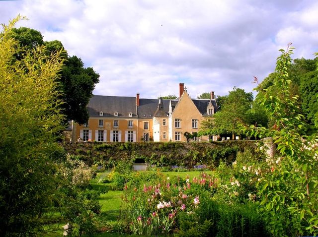 Authenticity and elegance in the Loire Valley, France