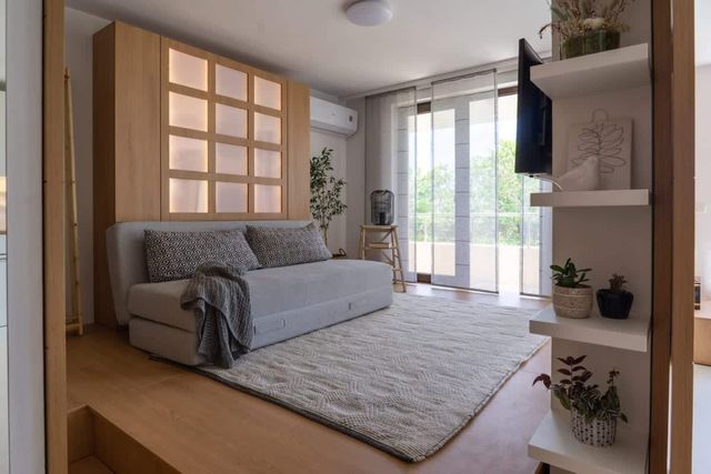 Smartly Designed Flat with Balcony &amp; Parking - Photo 2