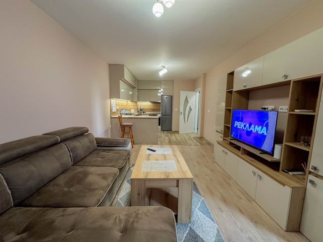 1BD Retreat with Balcony in Vibrant Varna District