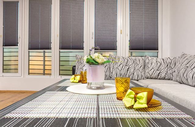 Nice 1BD Apartment next to Medical University