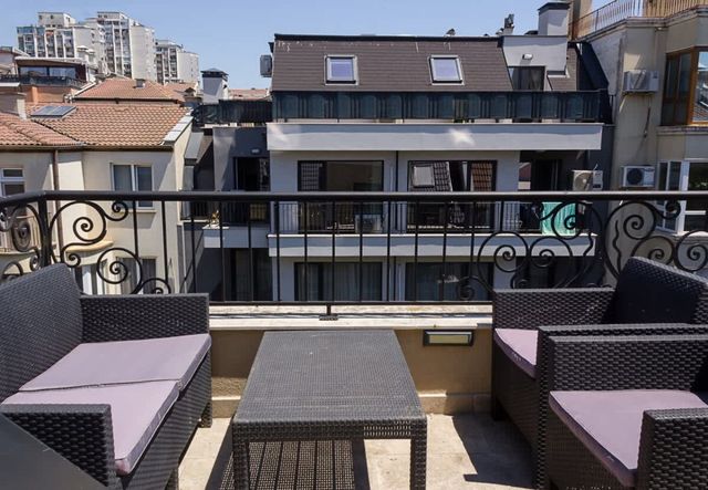 Warm&Comfy 3BD Apt Varna Center