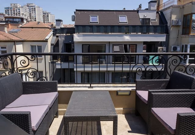 Warm&Comfy 3BD Apt Varna Center