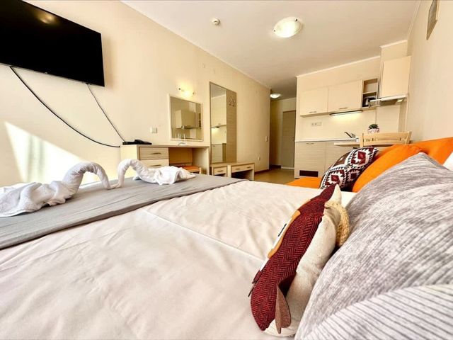 Cozy studio with balcon  Royal Sun