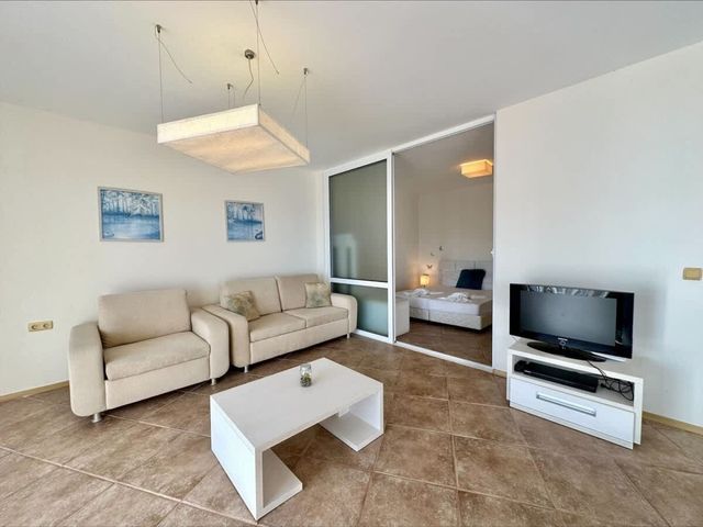 Aheloy Palace - Luxury apartment for 5 person